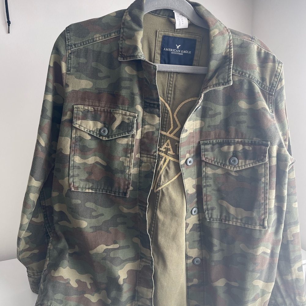 American Eagle Outfitters Camouflage Jacket